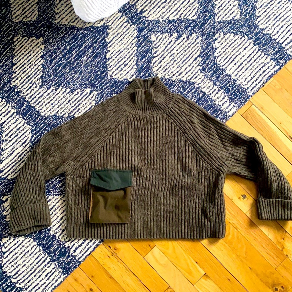 Zara Olive Green Cropped Cowl Neck Long Sleeve Sweater w Pocket Detail